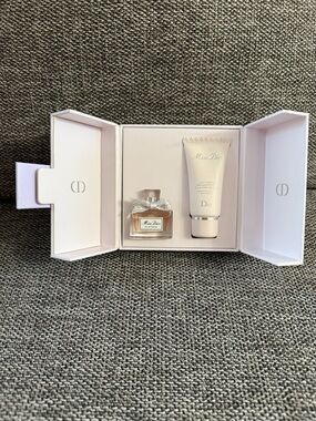 Miss Dior Body Lotion Set Travel Miniature New Authentic